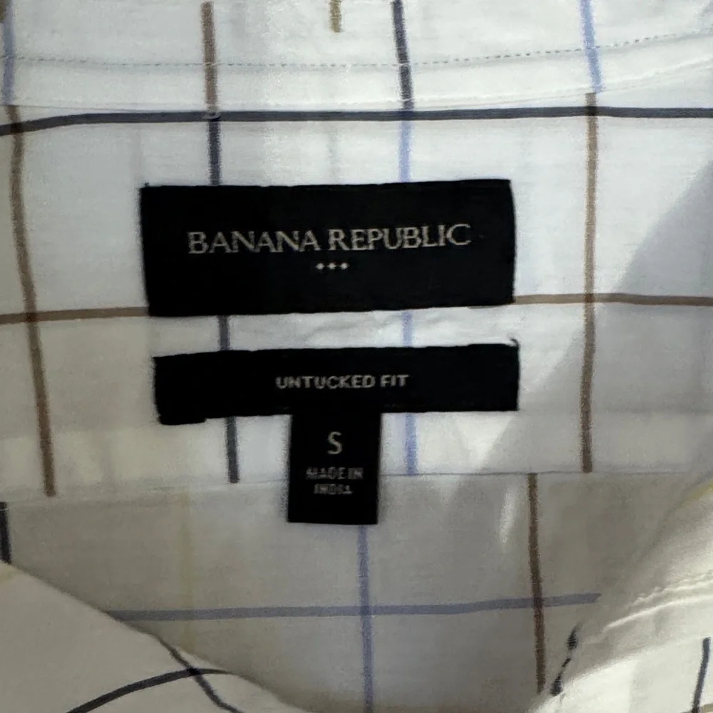 Banana Republic Pattern Casual Button Down Shirt